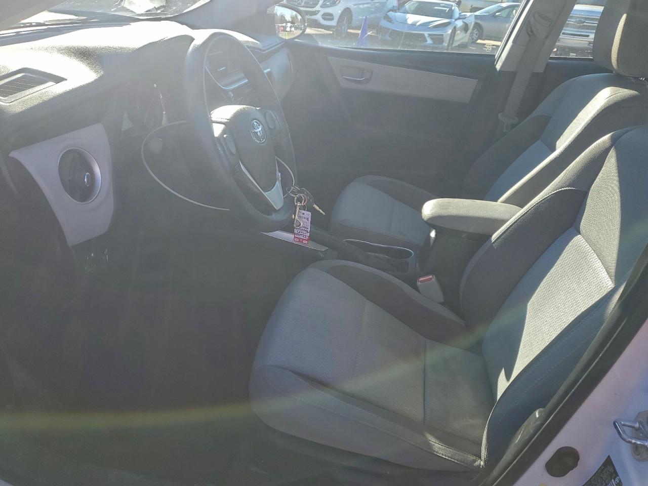 2017 TOYOTA COROLLA L photo 7