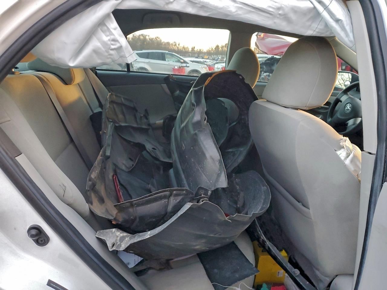 2010 TOYOTA COROLLA BASE photo 10
