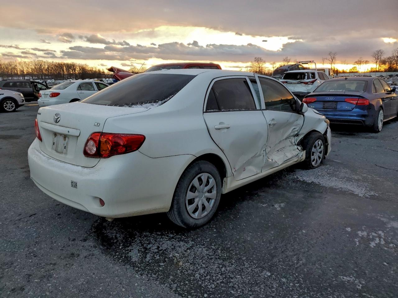 2010 TOYOTA COROLLA BASE photo 3