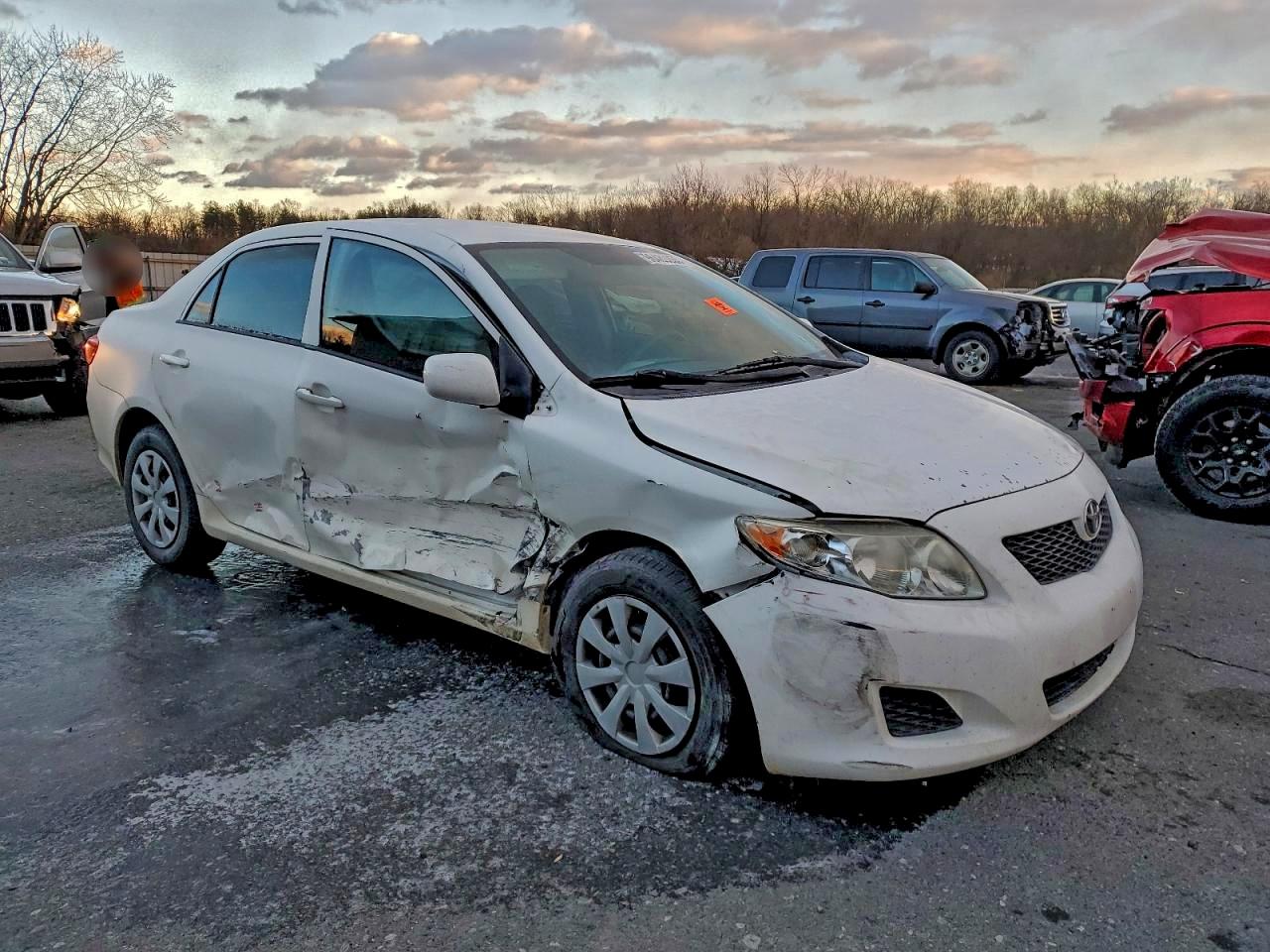 2010 TOYOTA COROLLA BASE photo 4