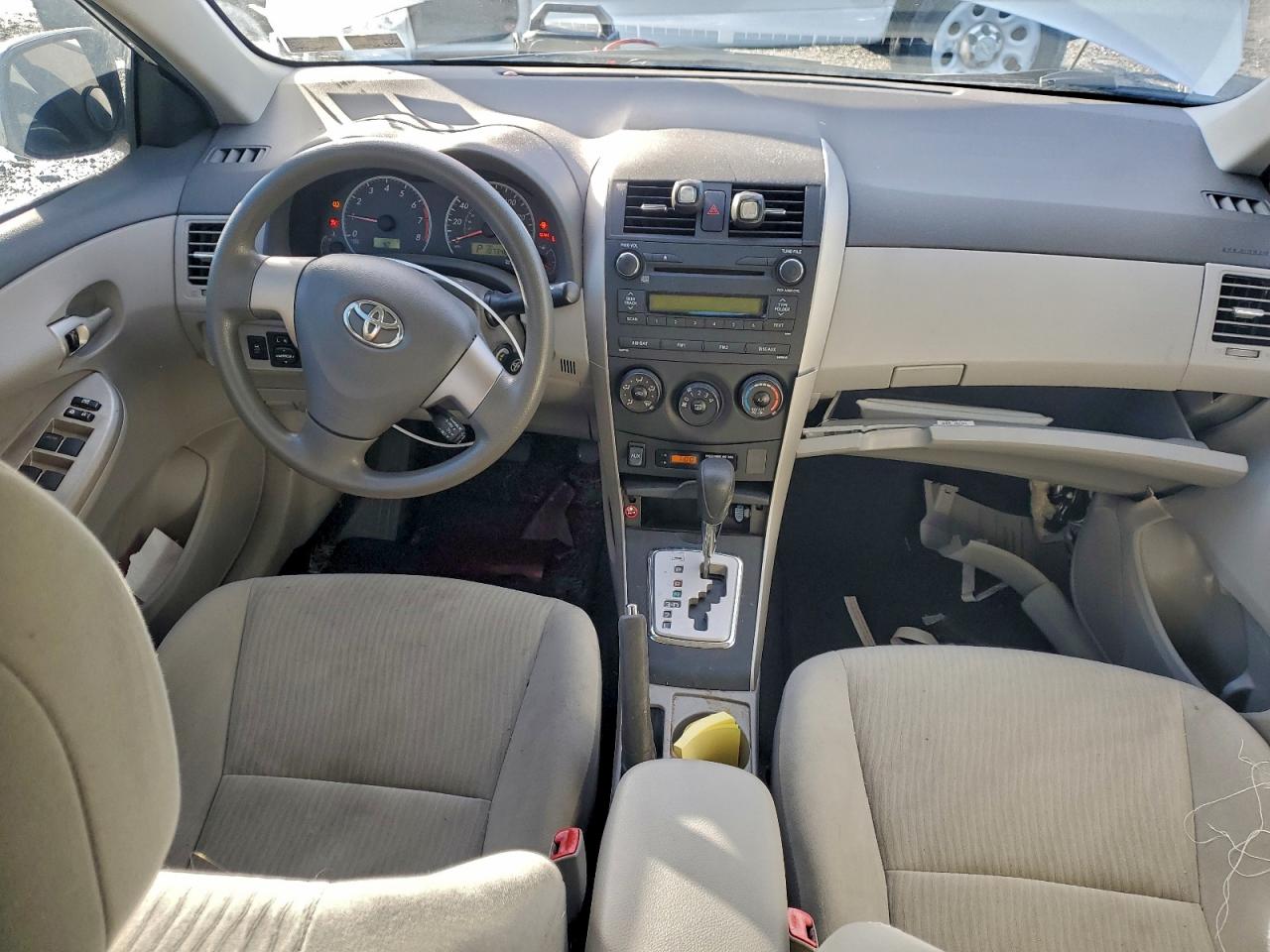 2010 TOYOTA COROLLA BASE photo 8