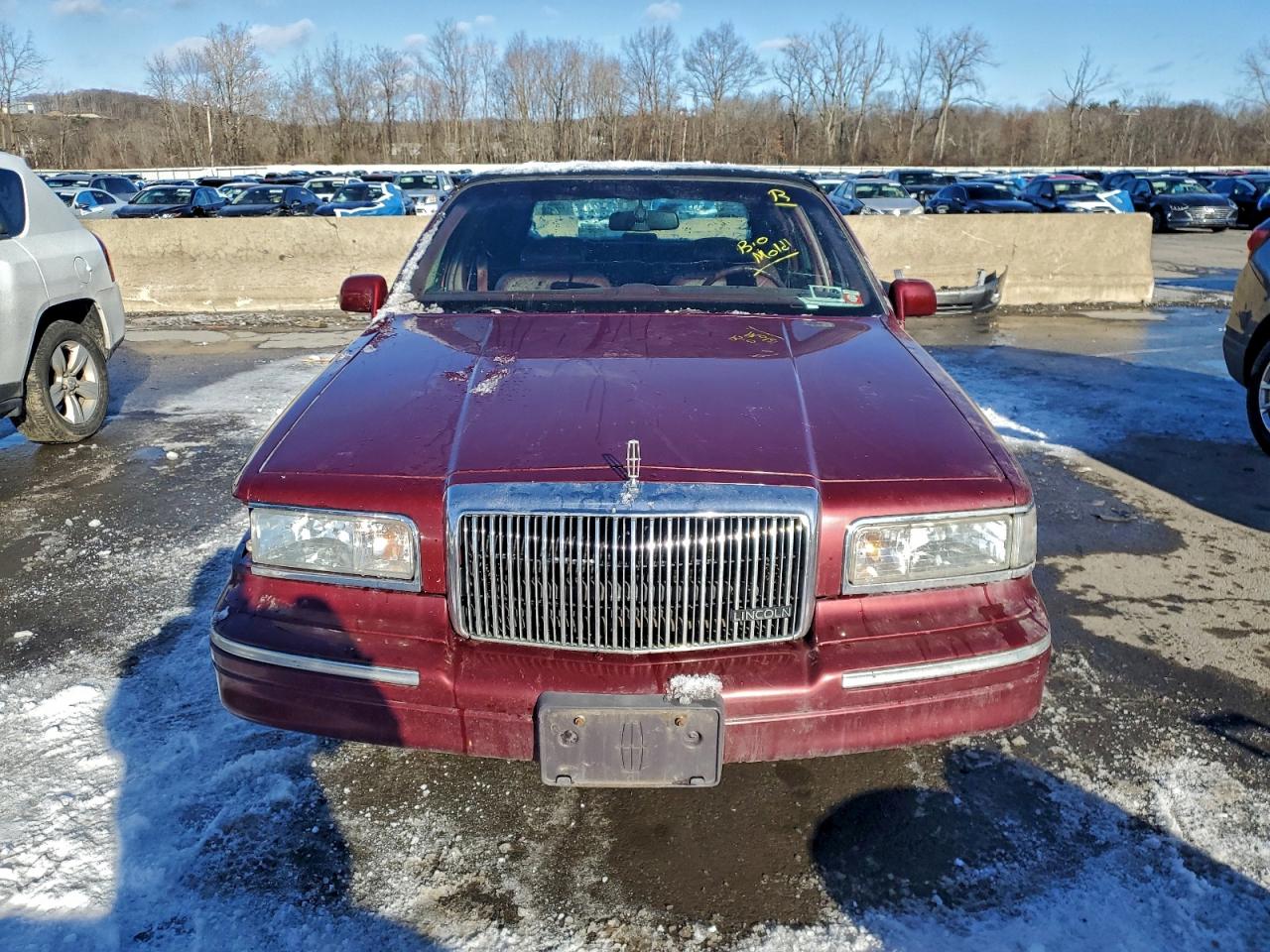 1996 LINCOLN TOWN CAR SIGNATURE photo 5