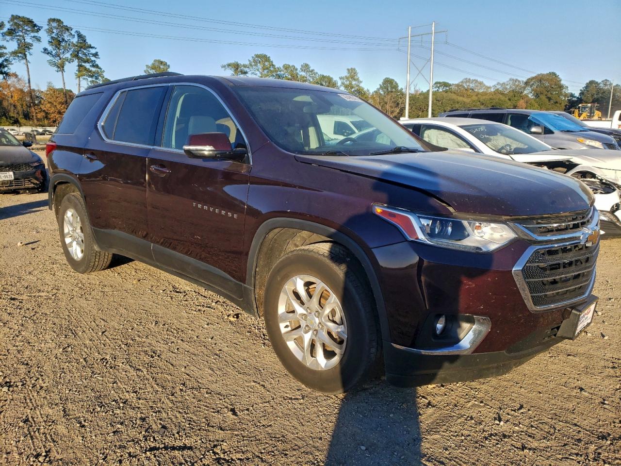 2019 CHEVROLET TRAVERSE LT photo 4