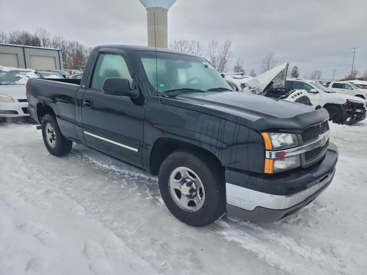 2004 CHEVROLET SILVERADO C1500 photo 4