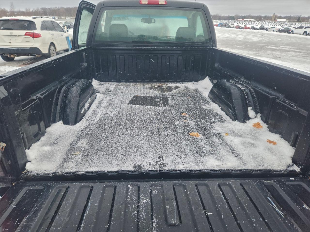 2004 CHEVROLET SILVERADO C1500 photo 10
