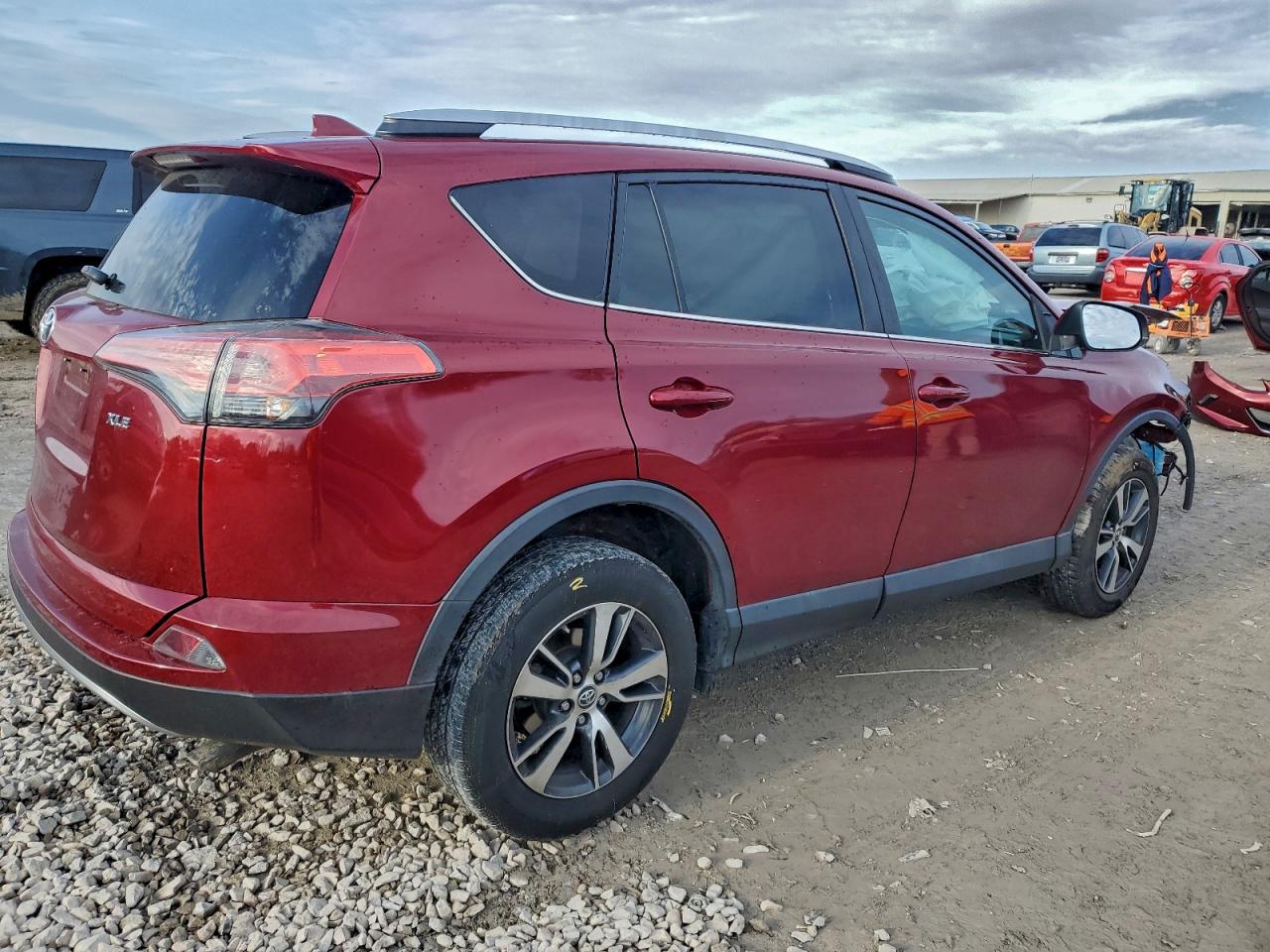 2018 TOYOTA RAV4 ADVENTURE photo 3