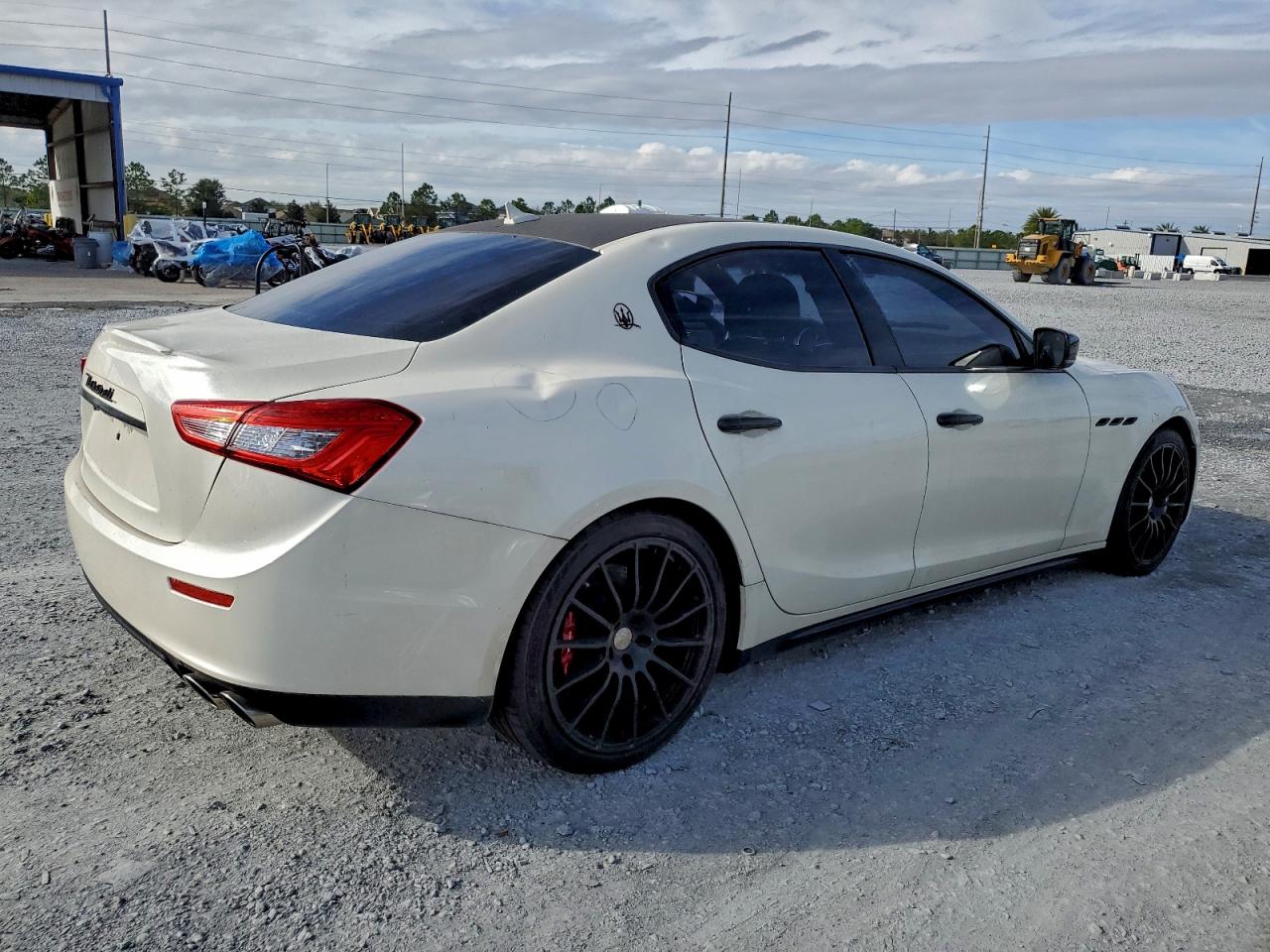 2016 MASERATI GHIBLI S photo 3