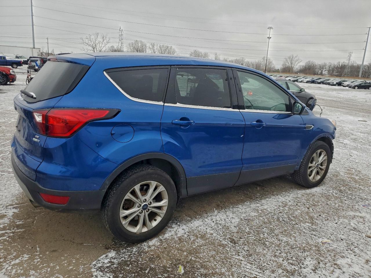 2019 FORD ESCAPE SE photo 3