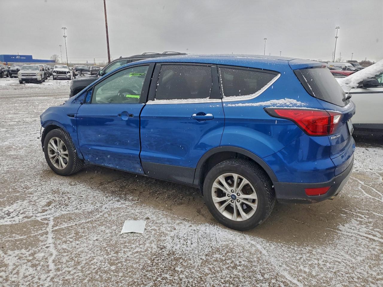 2019 FORD ESCAPE SE photo 2