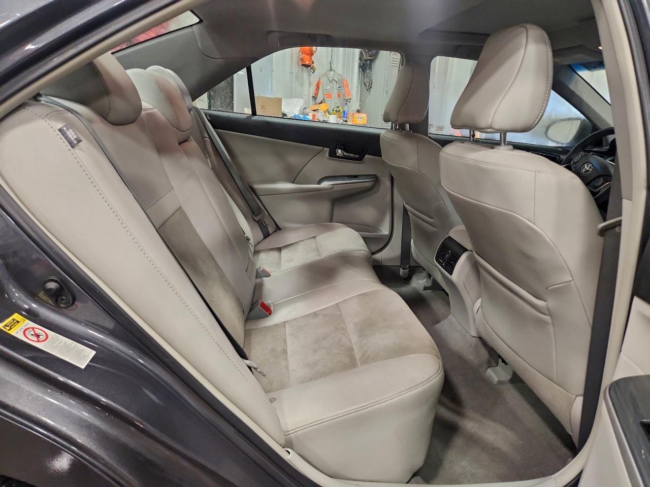 2012 TOYOTA CAMRY HYBRID photo 10