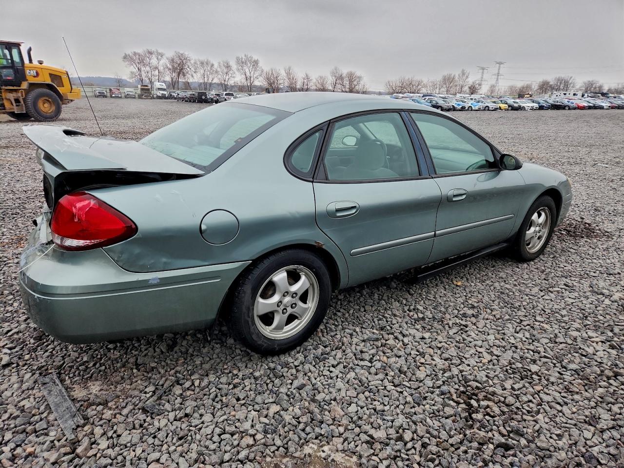 2005 FORD TAURUS SE photo 3