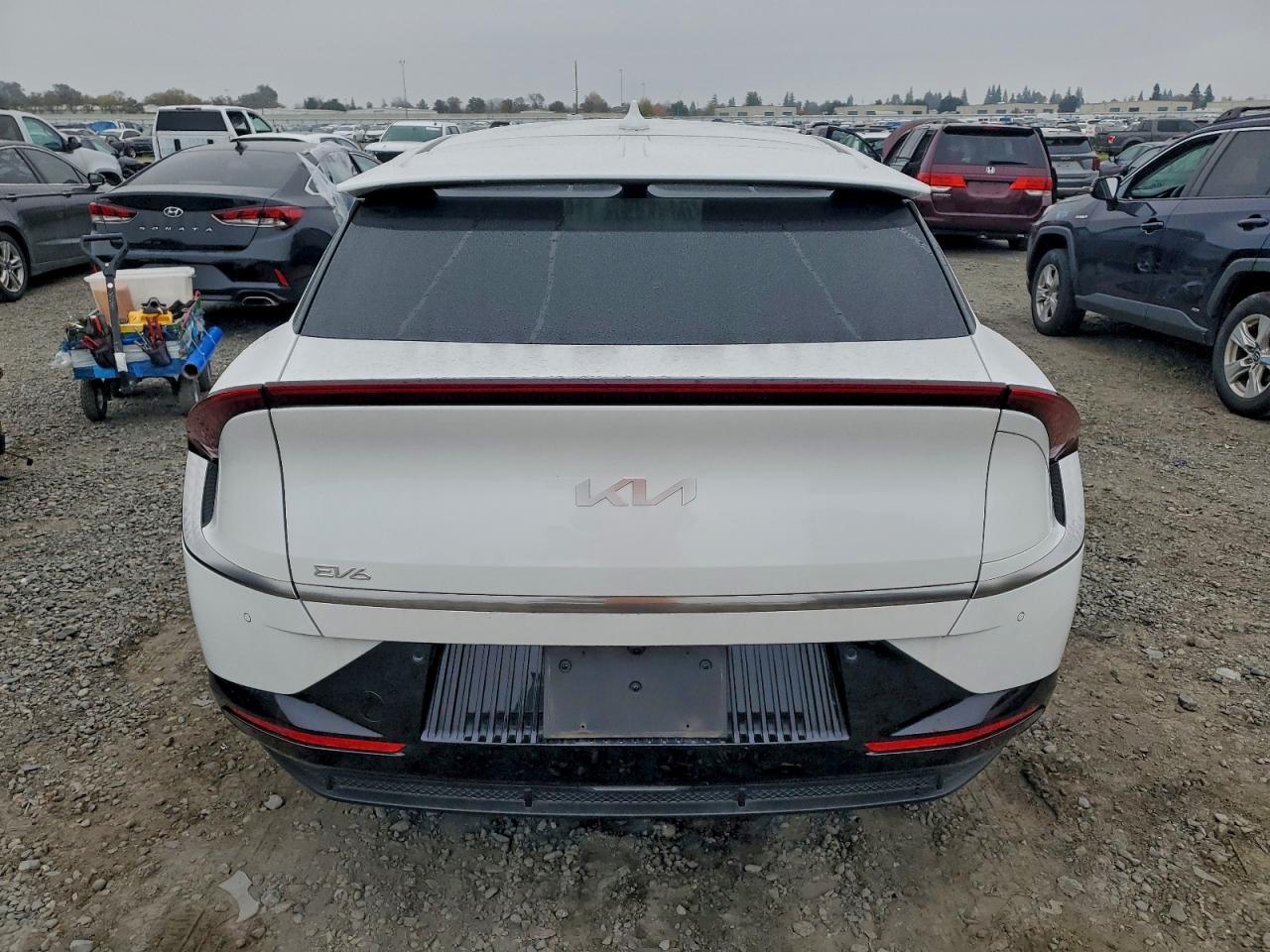 2023 KIA EV6 LIGHT photo 6