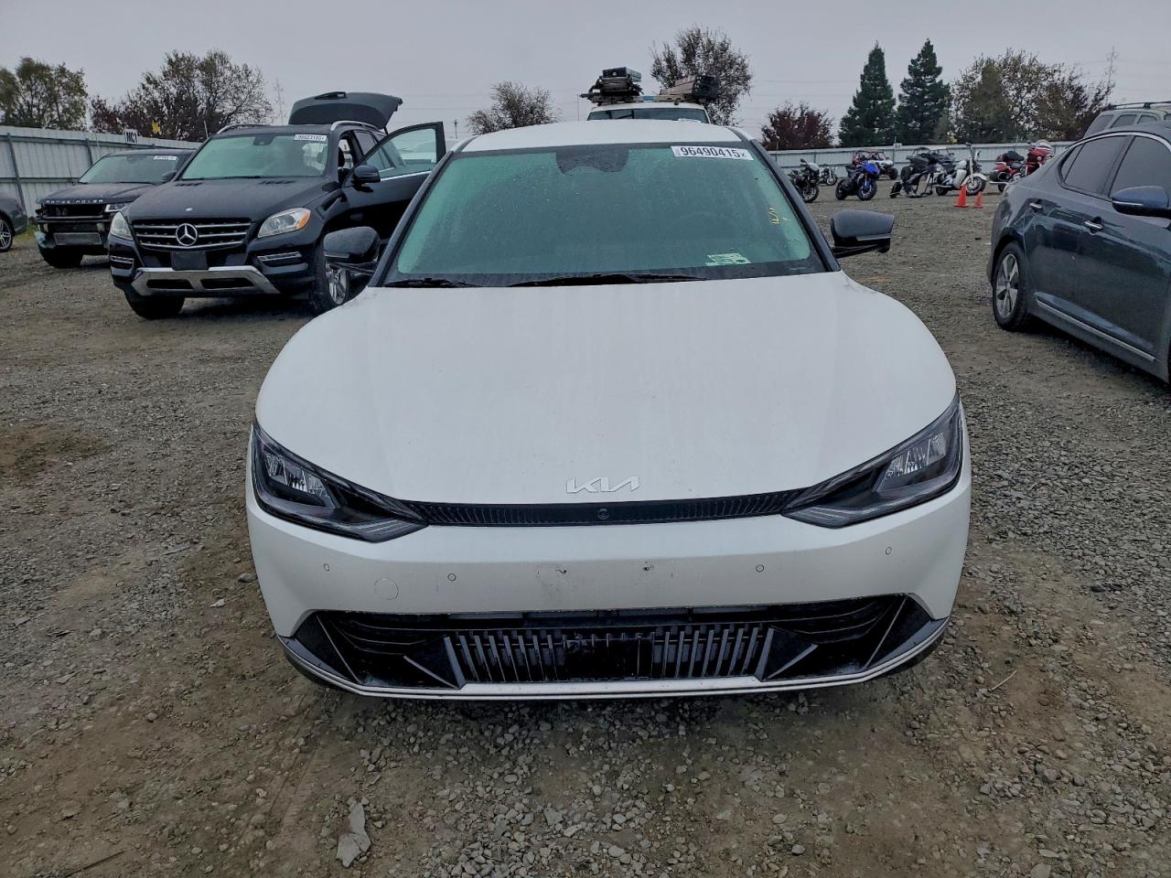 2023 KIA EV6 LIGHT photo 5