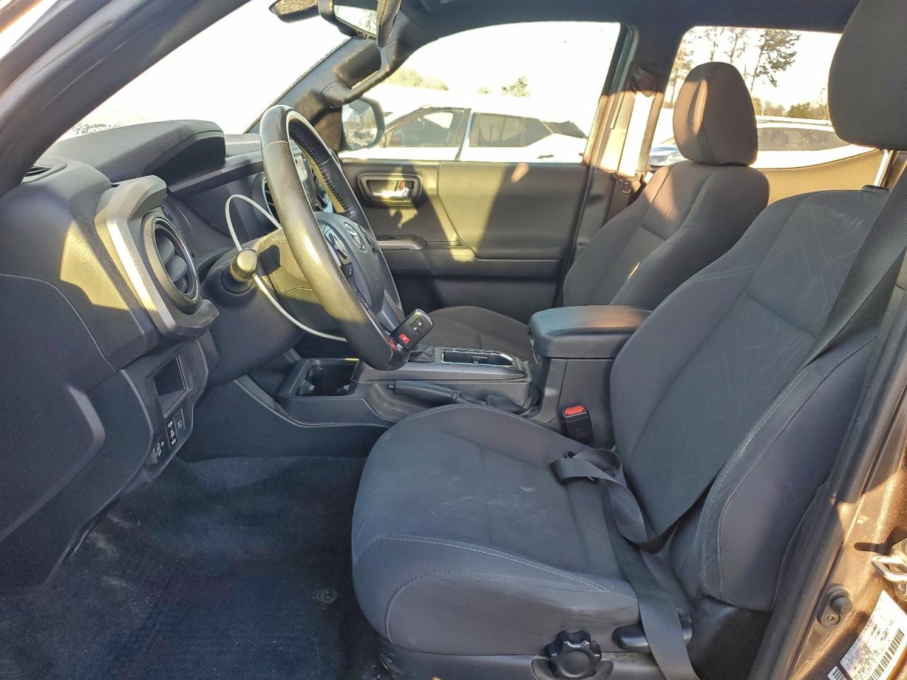 2019 TOYOTA TACOMA DOUBLE CAB photo 7