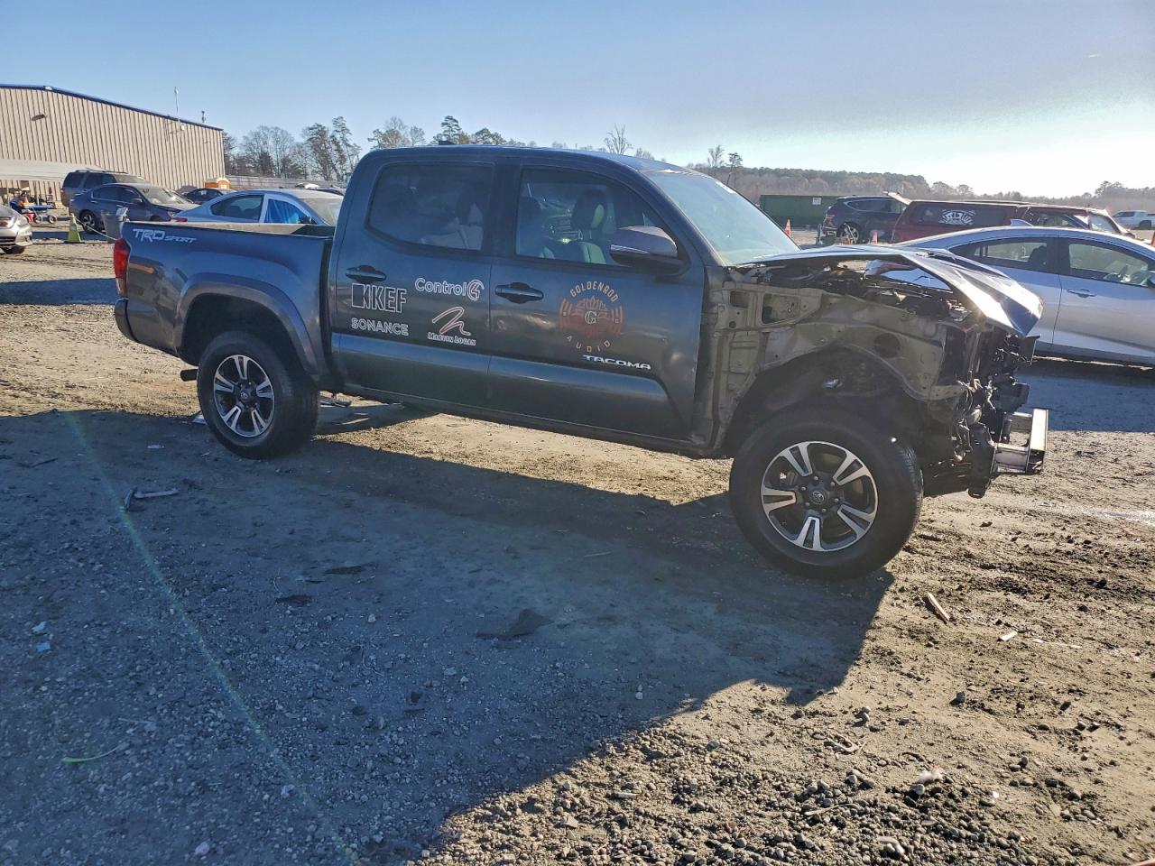 2019 TOYOTA TACOMA DOUBLE CAB photo 4