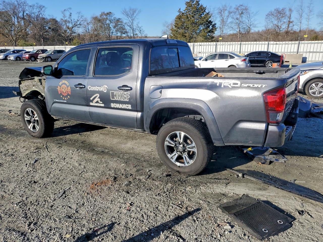 2019 TOYOTA TACOMA DOUBLE CAB photo 2