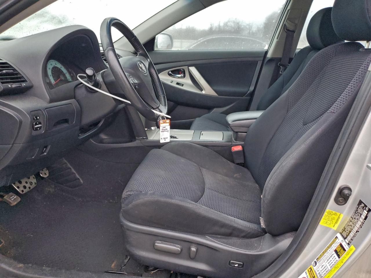 2011 TOYOTA CAMRY BASE photo 7