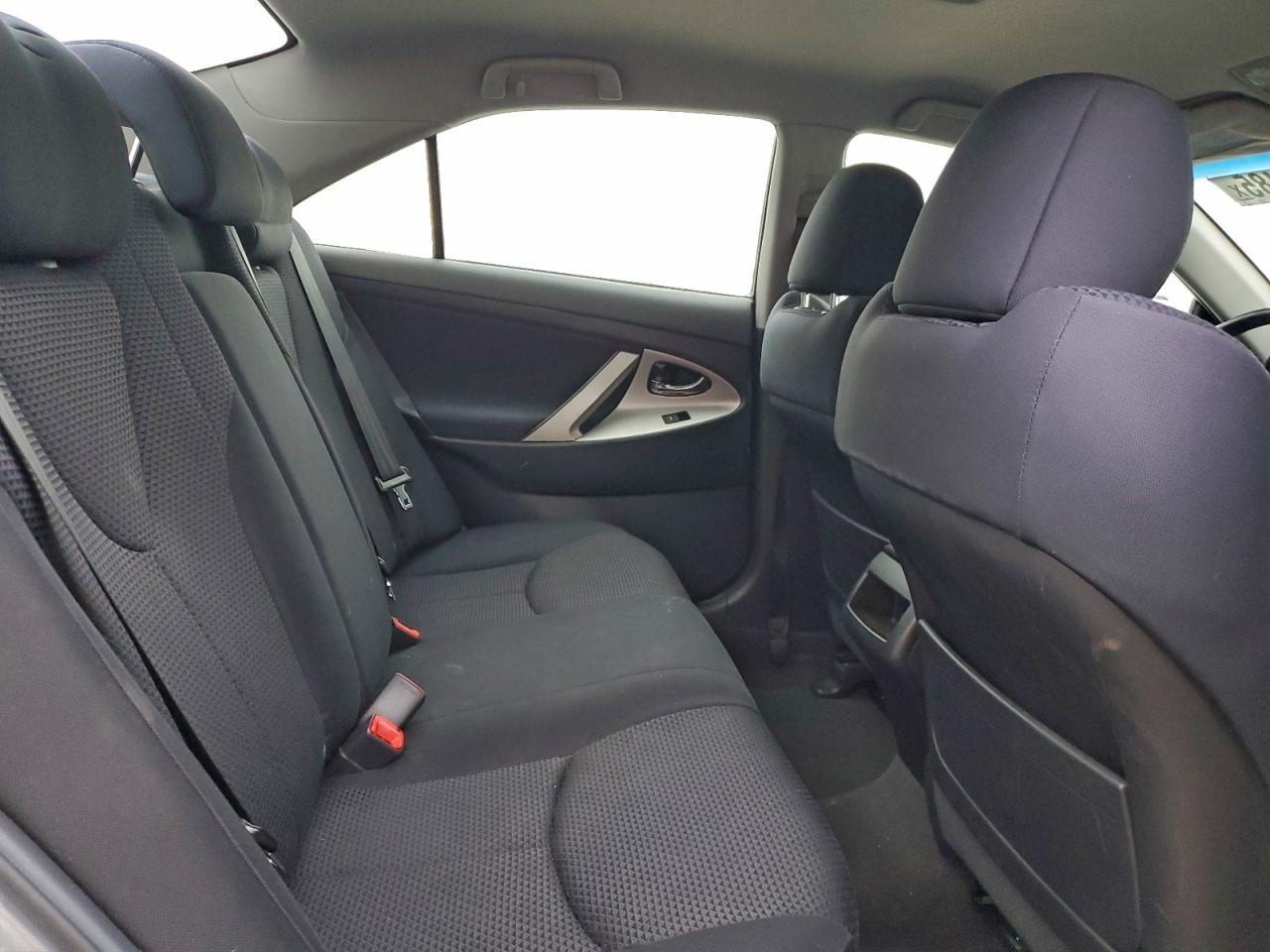 2011 TOYOTA CAMRY BASE photo 10