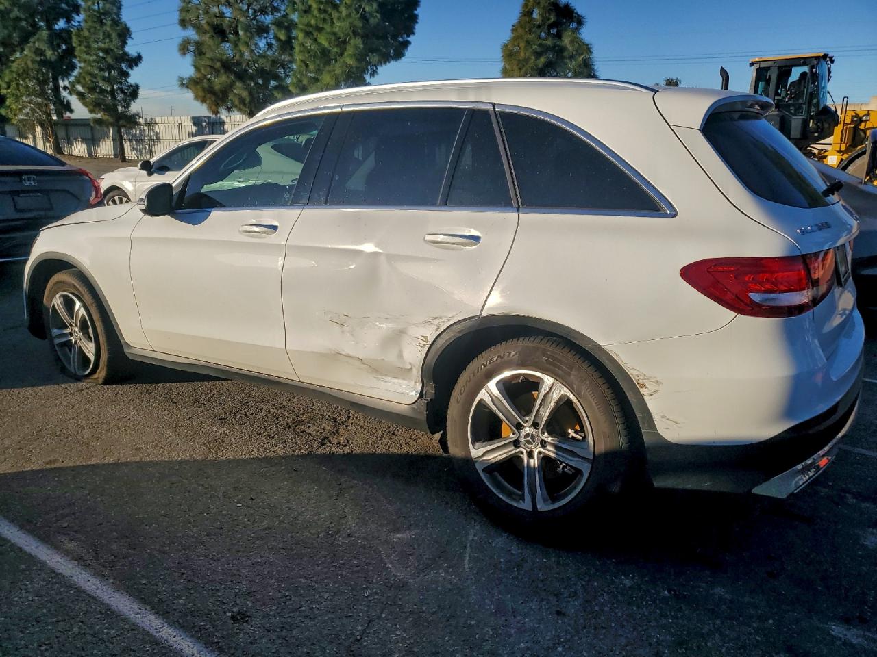 2017 MERCEDES-BENZ GLC 300 photo 2