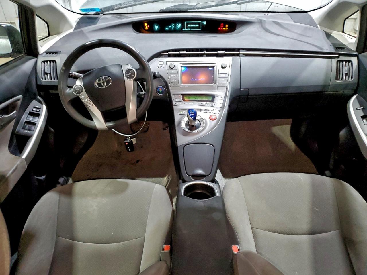 2014 TOYOTA PRIUS photo 15