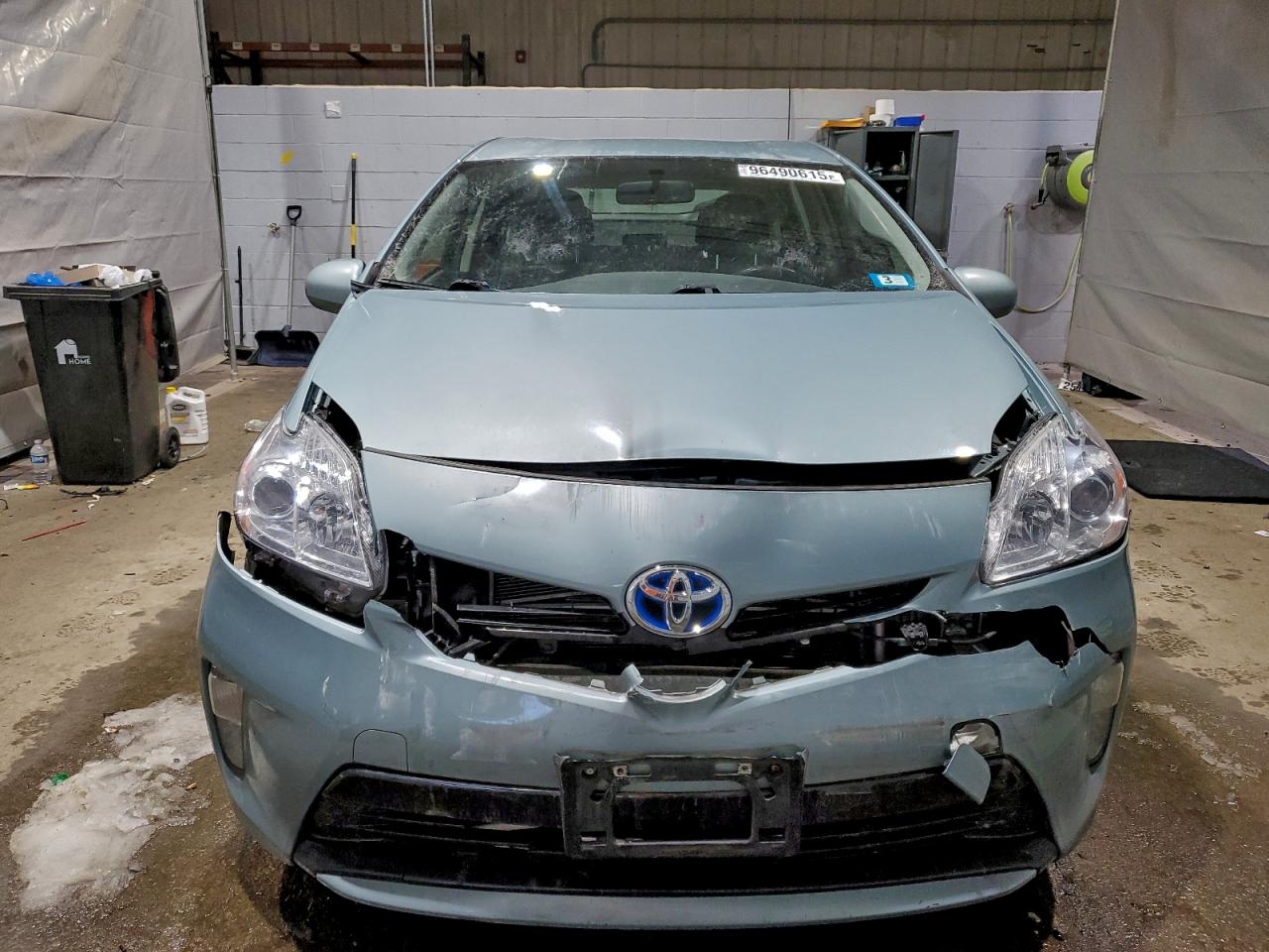 2014 TOYOTA PRIUS photo 9