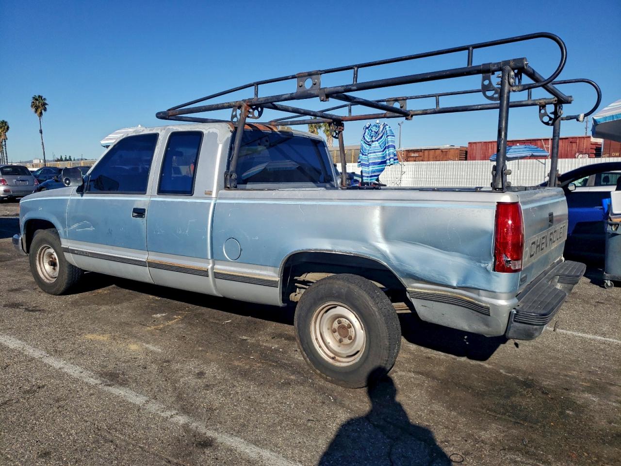 1989 CHEVROLET GMT-400 C1500 photo 2