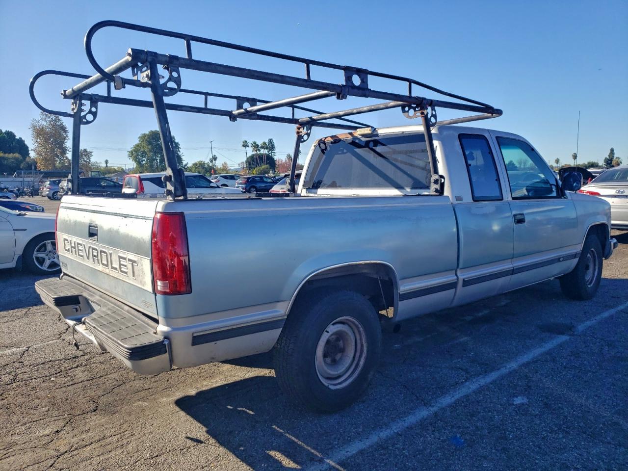 1989 CHEVROLET GMT-400 C1500 photo 3