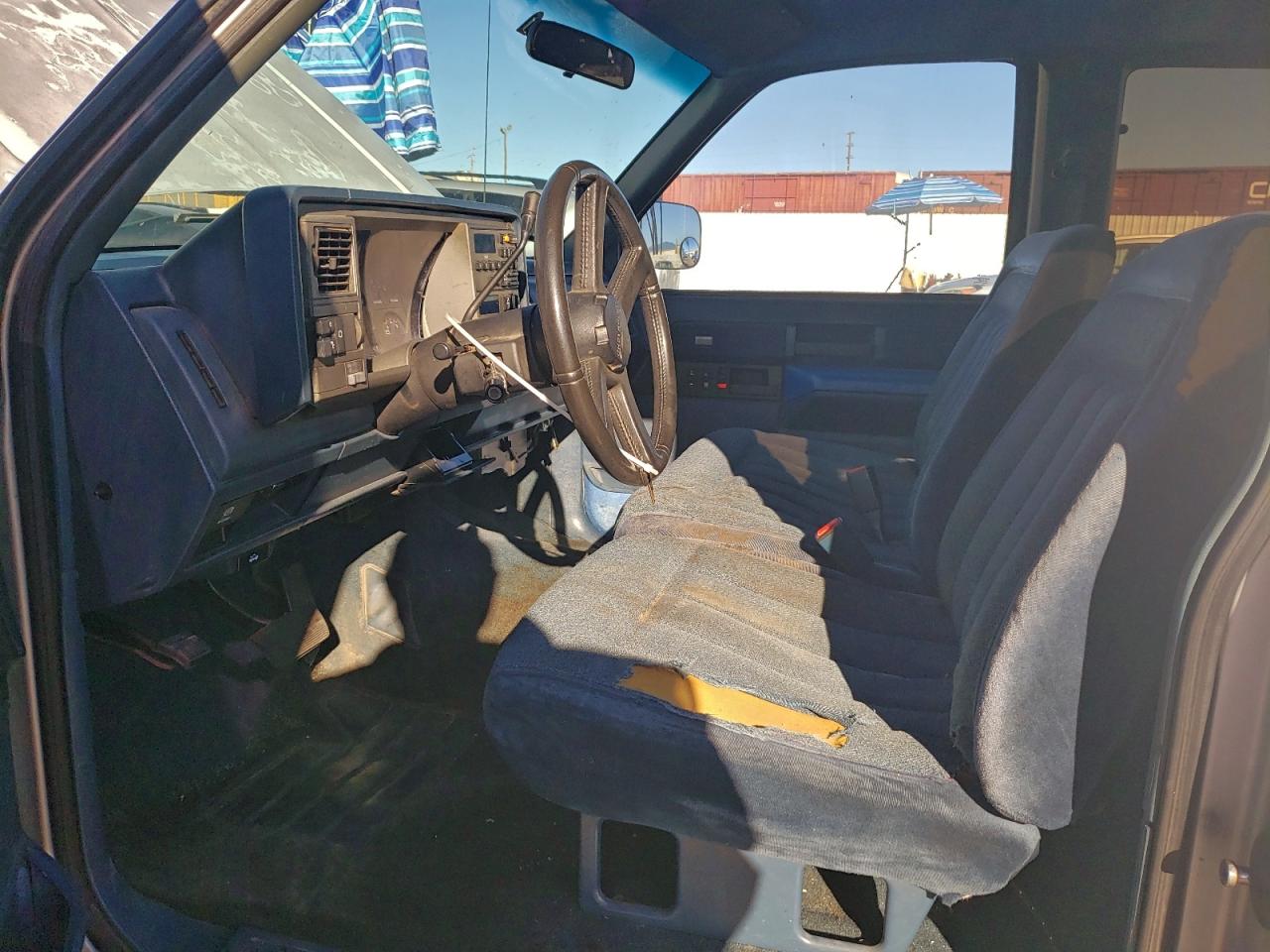 1989 CHEVROLET GMT-400 C1500 photo 7
