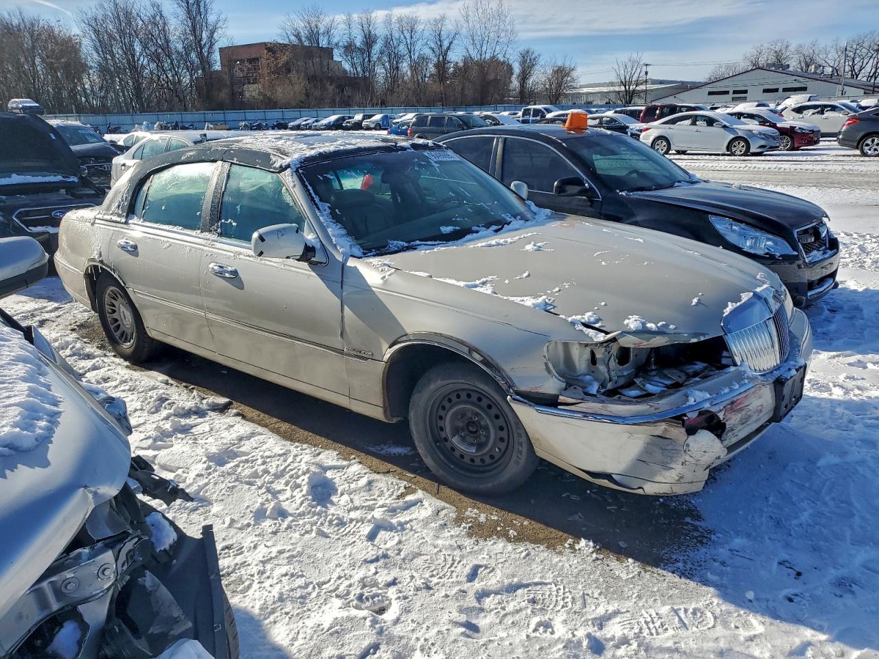 2001 LINCOLN TOWN CAR CARTIER photo 4