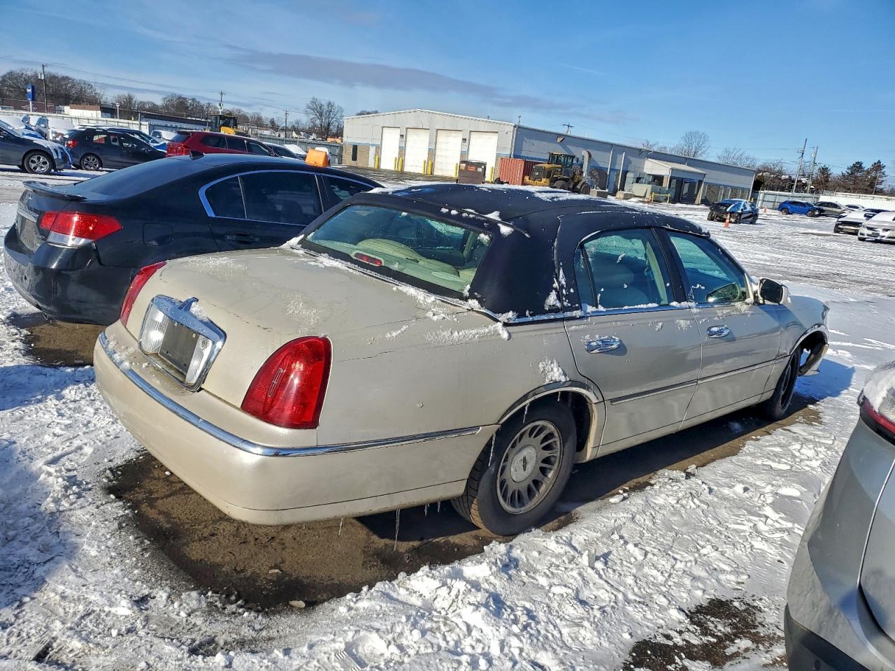 2001 LINCOLN TOWN CAR CARTIER photo 3