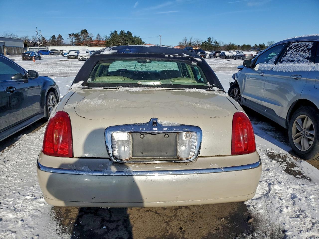 2001 LINCOLN TOWN CAR CARTIER photo 6