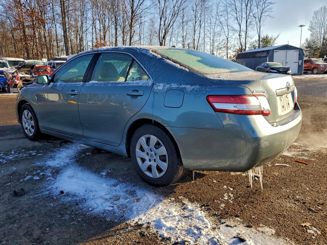 2010 TOYOTA CAMRY BASE photo 2
