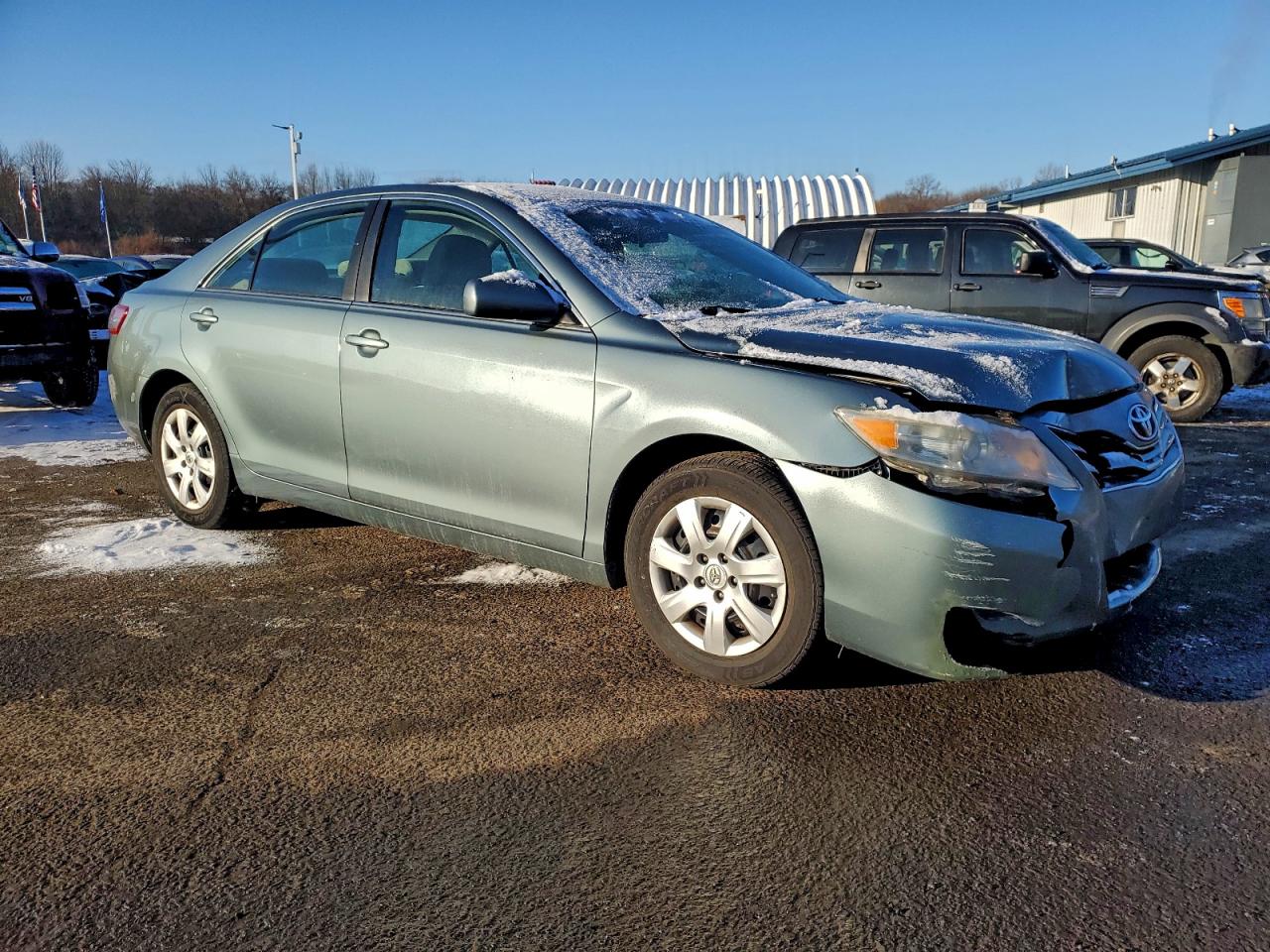 2010 TOYOTA CAMRY BASE photo 4