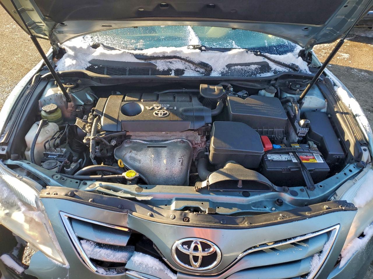2010 TOYOTA CAMRY BASE photo 11