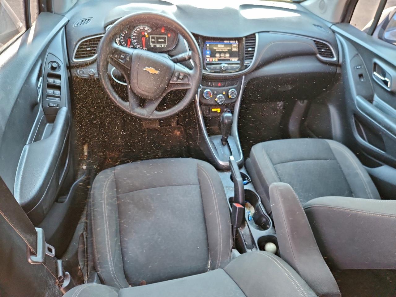 2022 CHEVROLET TRAX LS photo 15