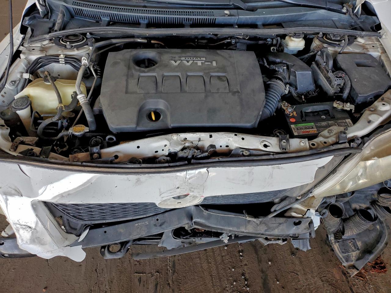 2010 TOYOTA COROLLA BASE photo 11