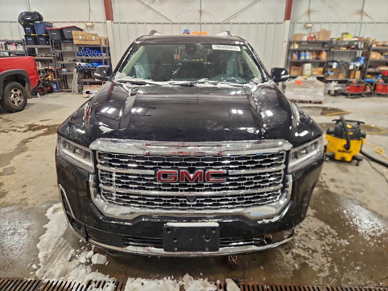 2023 GMC ACADIA DENALI photo 5