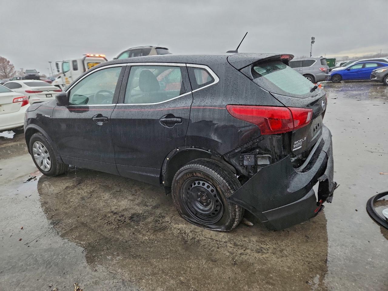 2019 NISSAN ROGUE SPORT S photo 2