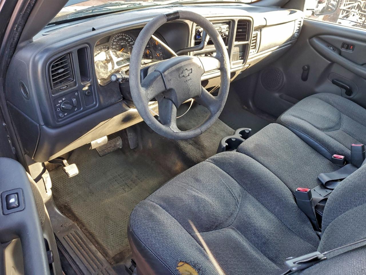 2003 CHEVROLET SILVERADO C1500 photo 8