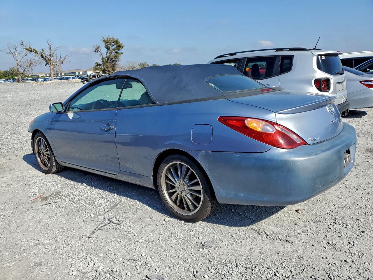 2006 TOYOTA CAMRY SOLARA SE photo 2