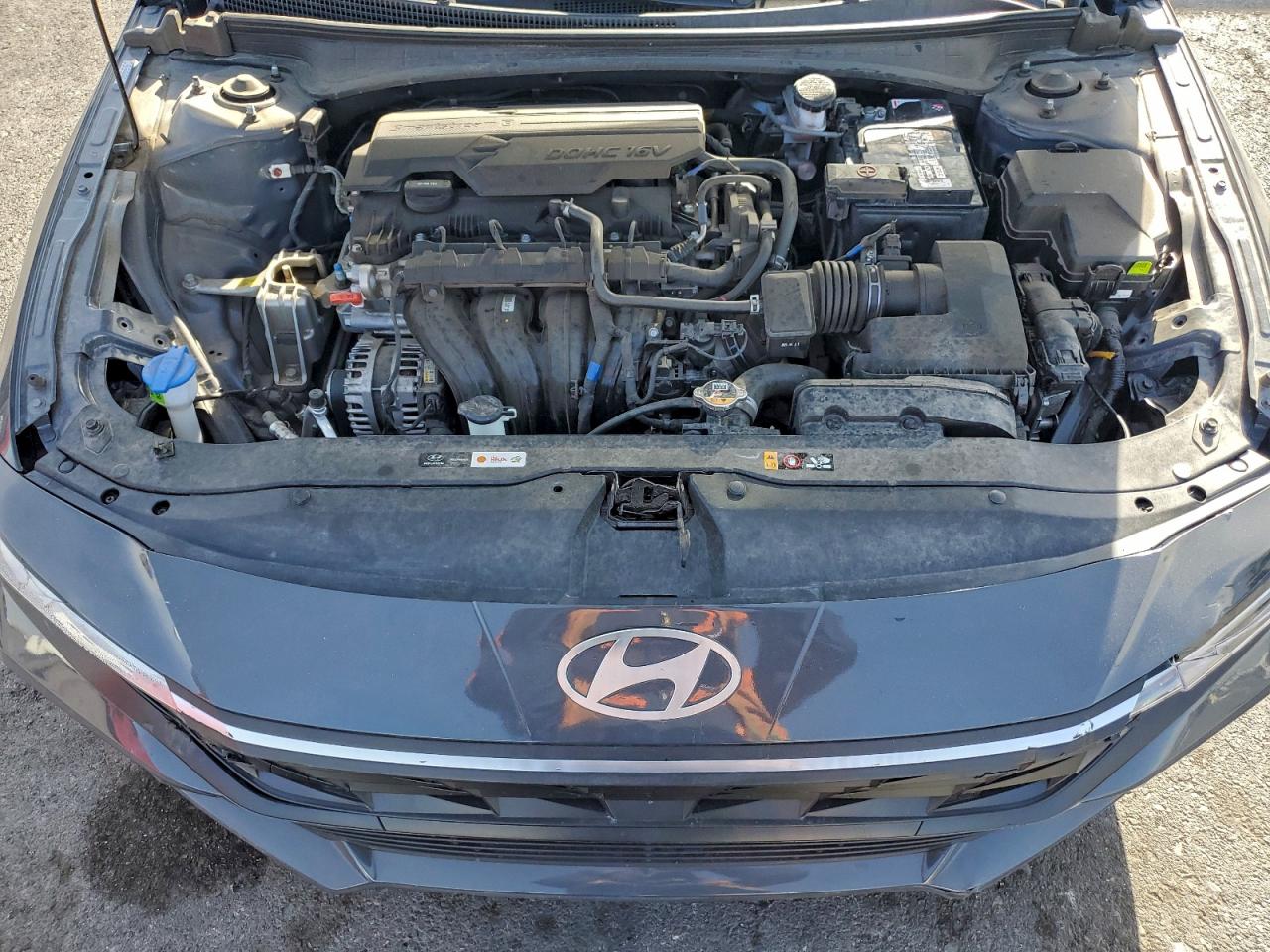2024 HYUNDAI ELANTRA SEL photo 11