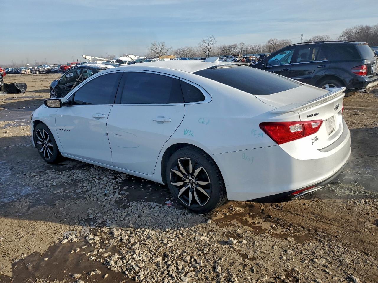 2020 CHEVROLET MALIBU RS photo 2