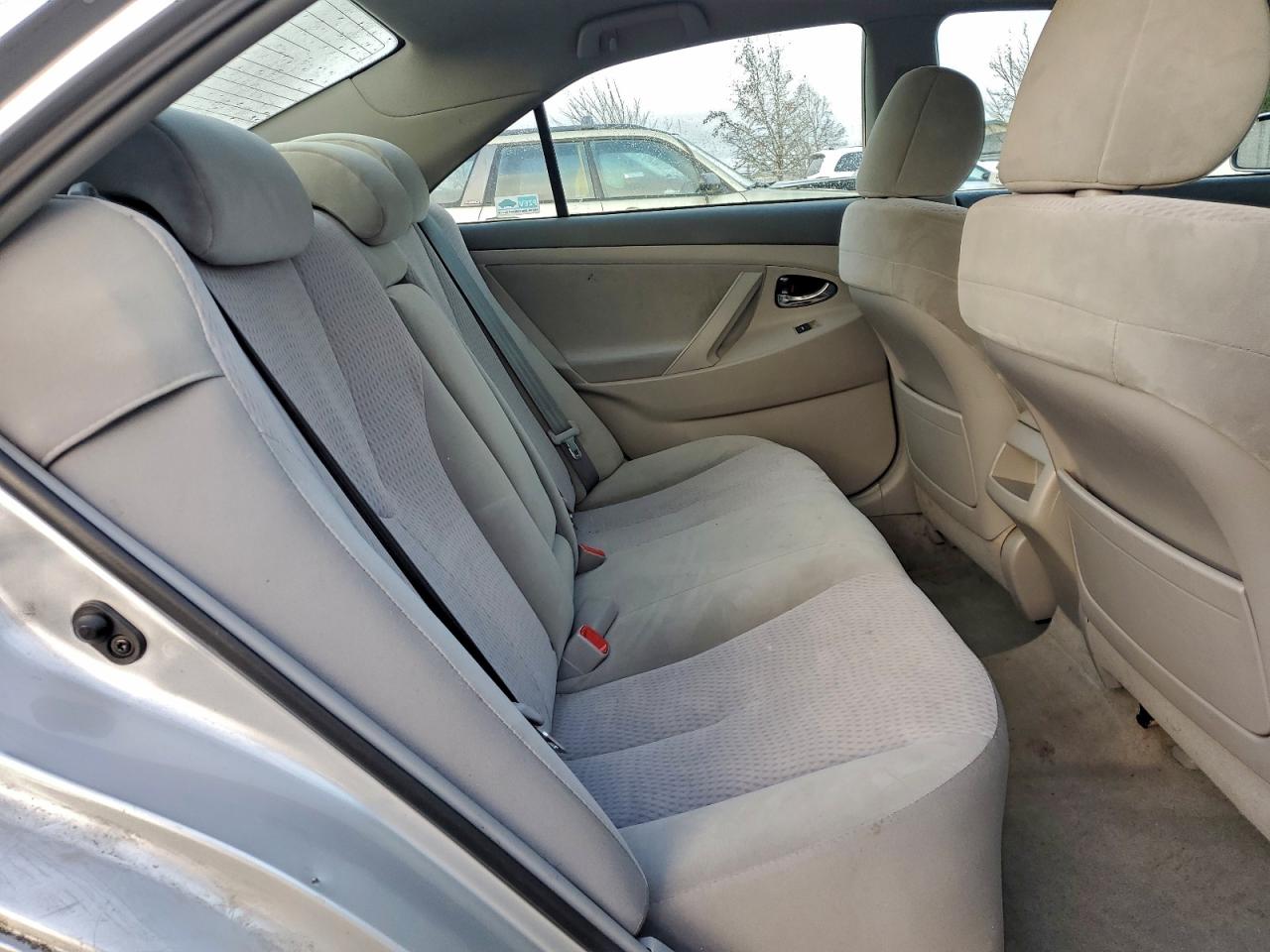 2010 TOYOTA CAMRY BASE photo 10