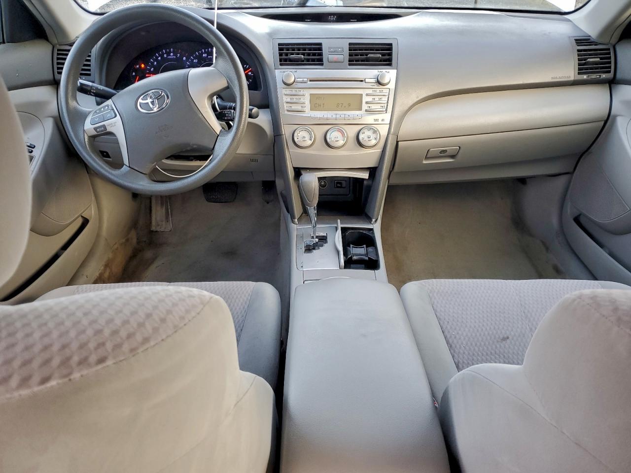 2010 TOYOTA CAMRY BASE photo 8
