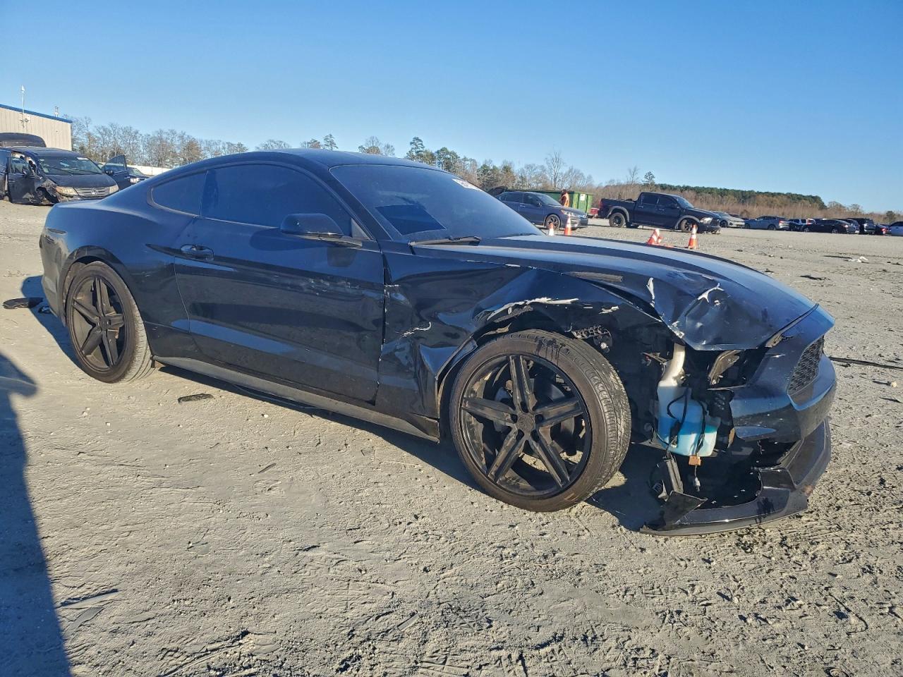 2017 FORD MUSTANG photo 4