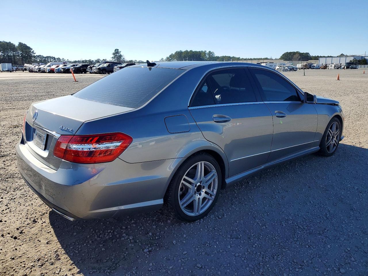 2010 MERCEDES-BENZ E 350 4MATIC photo 3