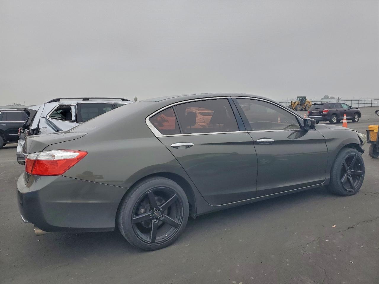 2015 HONDA ACCORD LX photo 3