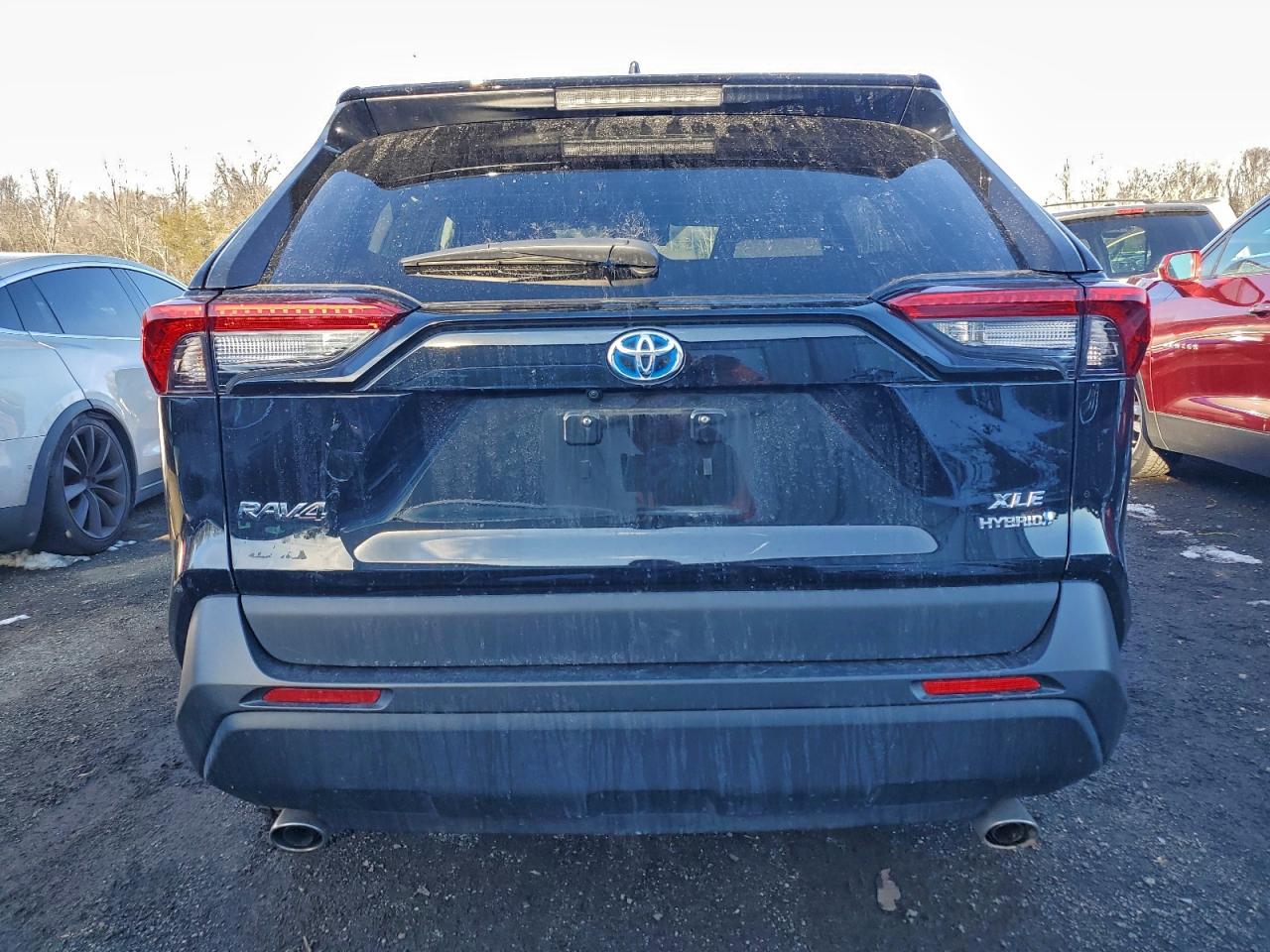 2024 TOYOTA RAV4 XLE photo 6