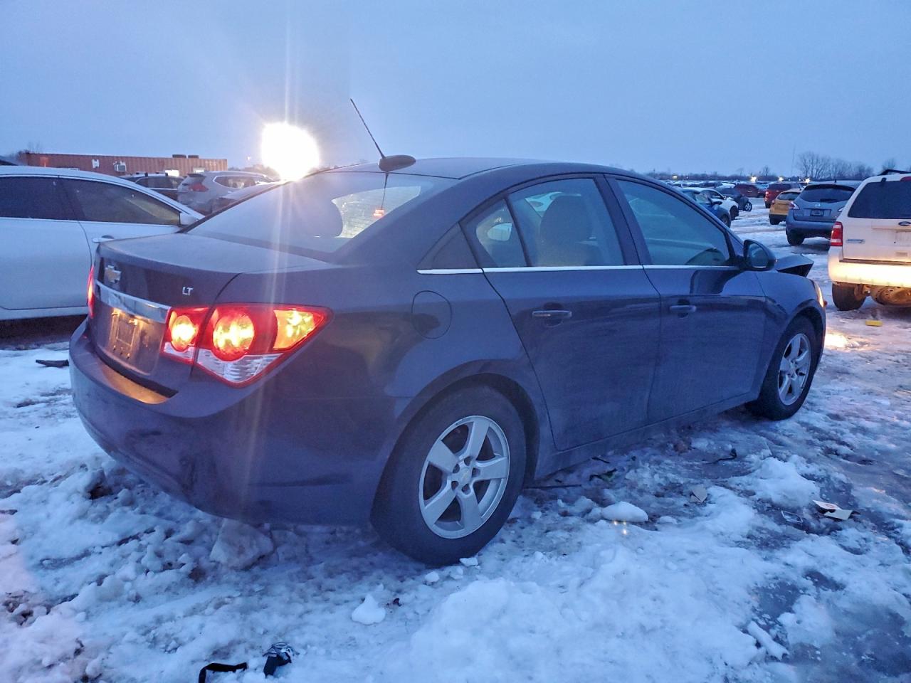 2016 CHEVROLET CRUZE LIMITED LT photo 3