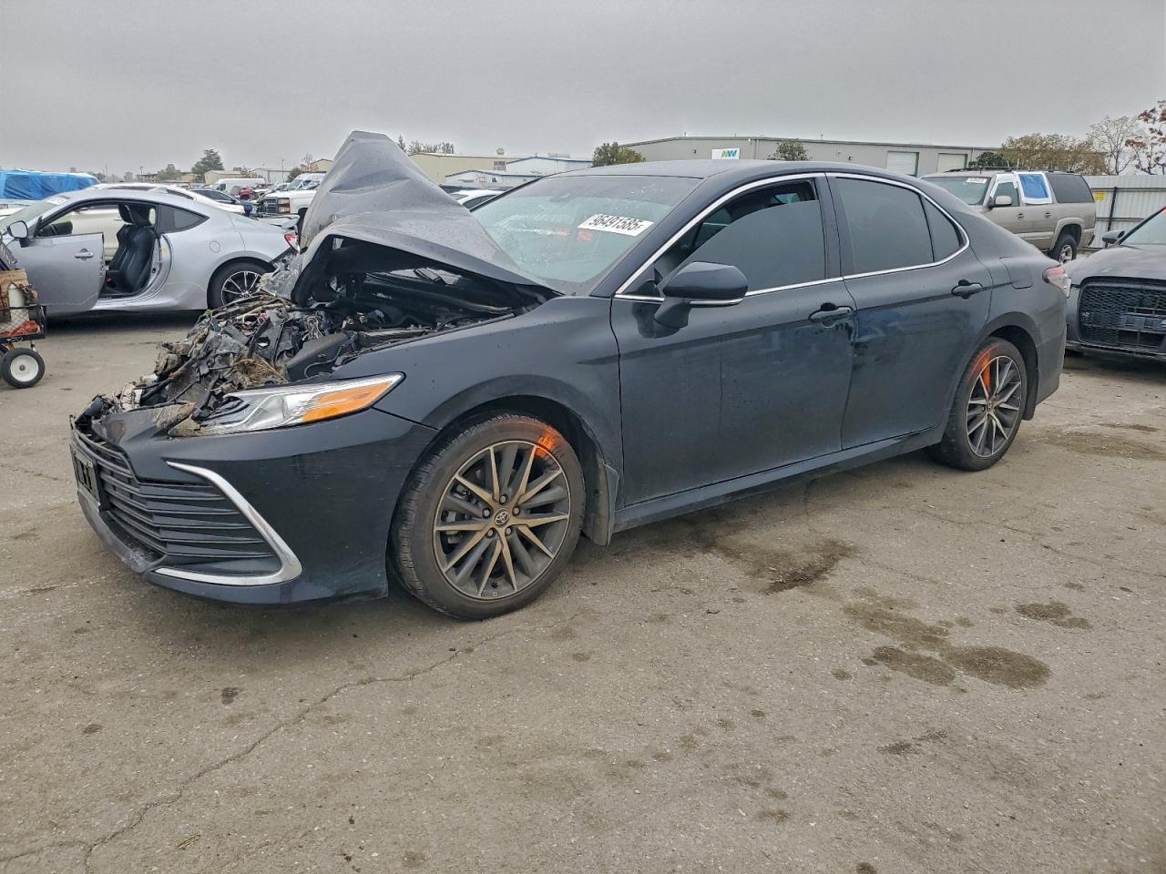 2023 TOYOTA CAMRY